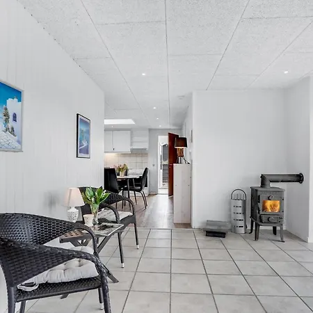 Pet Friendly In With House Sea View