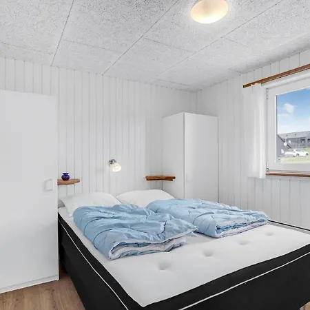 Pet Friendly In With House Sea View * Lokken